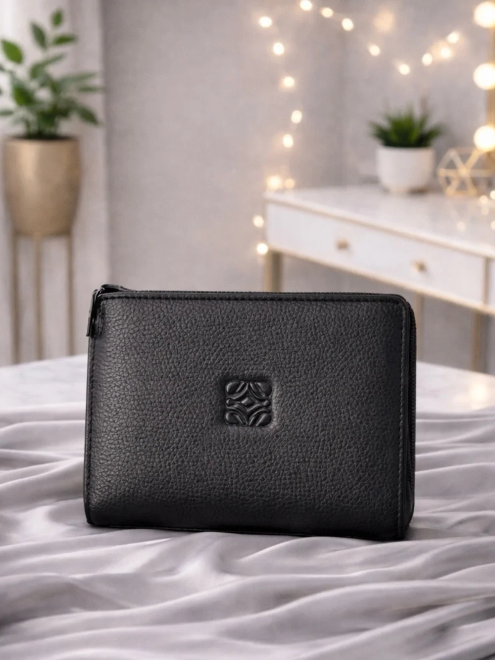Loewe Anagram Flapable leather wallet